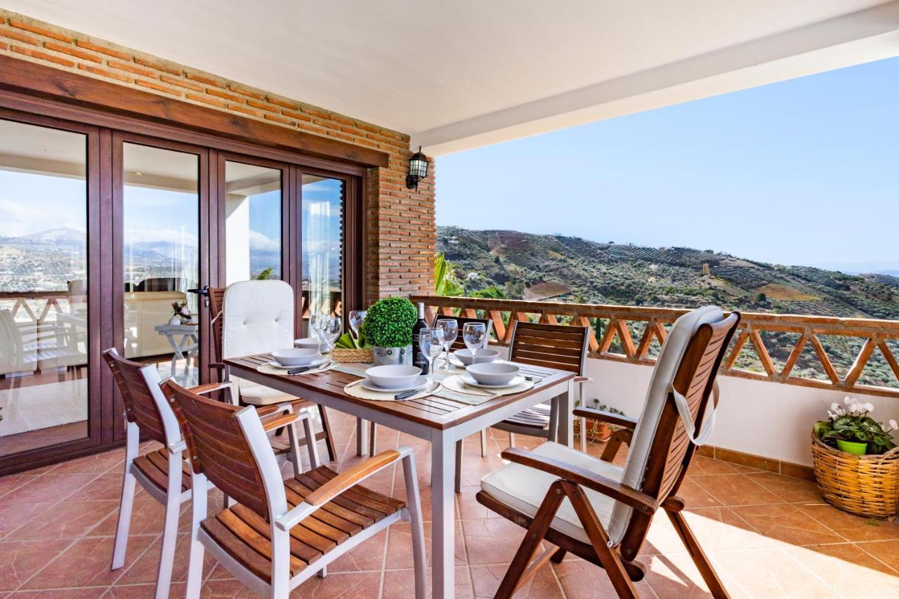 Holiday Home El Encinar Alcaucin Exterior photo